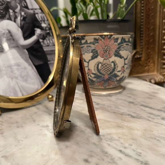Vintage Oval Photo Frame - Picture 4 of 6
